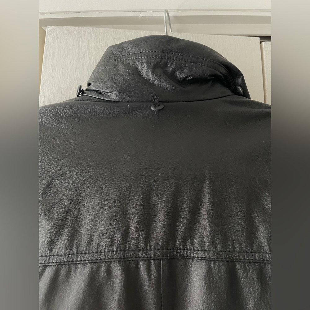 G-III Vintage Leather Jacket with Drawstring Waist - Picture 4 of 7
